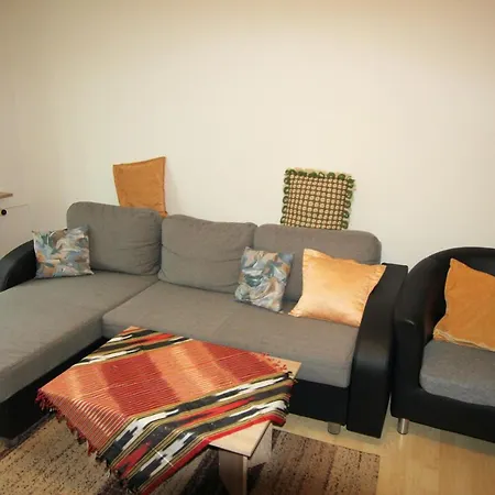 Private - Mittelfeld Apartment